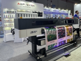 坚固的机身，打印稳定