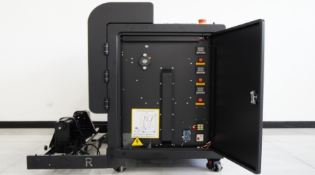 具有自动回收粉末系统，防止频繁添加粉末，节省人工成本和工作时间。