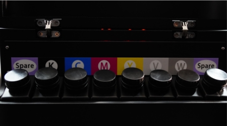 墨水标准颜色：CMYK+W+V