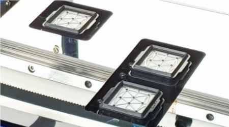 配备9个大容量墨槽，随时查看墨水剩余量，加墨方便，清洗方便。