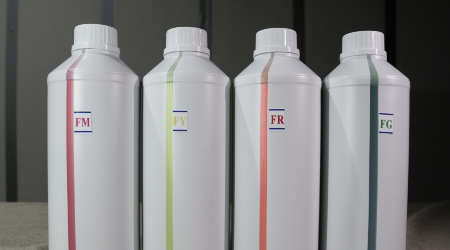 Selected high-quality raw material ink, the color is delicate, bright, the ink is smooth and odorless.