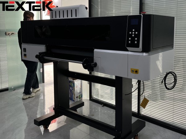 Freeing up labor, TEXTEK 60 crystal label laminating all-in-one machine’s ultra-high efficiency assists mass production